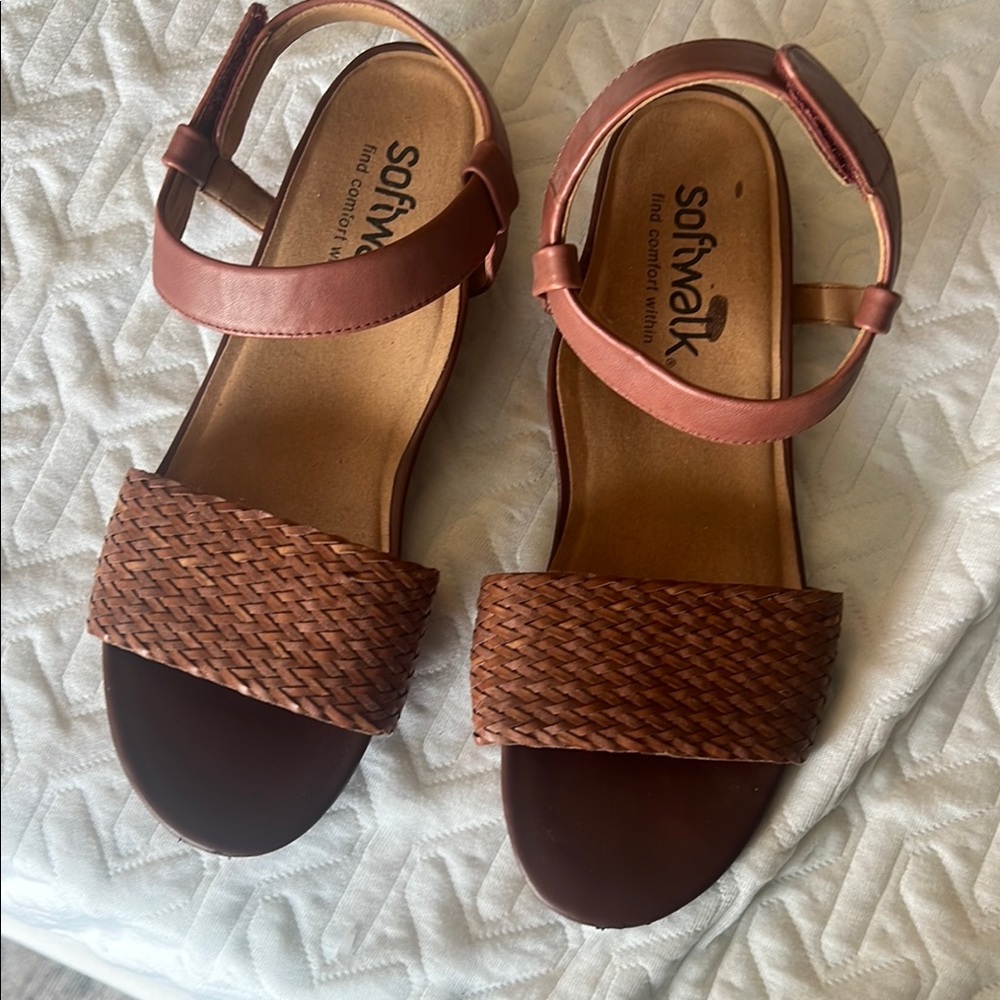 Softwalk Women's Brown Sandals